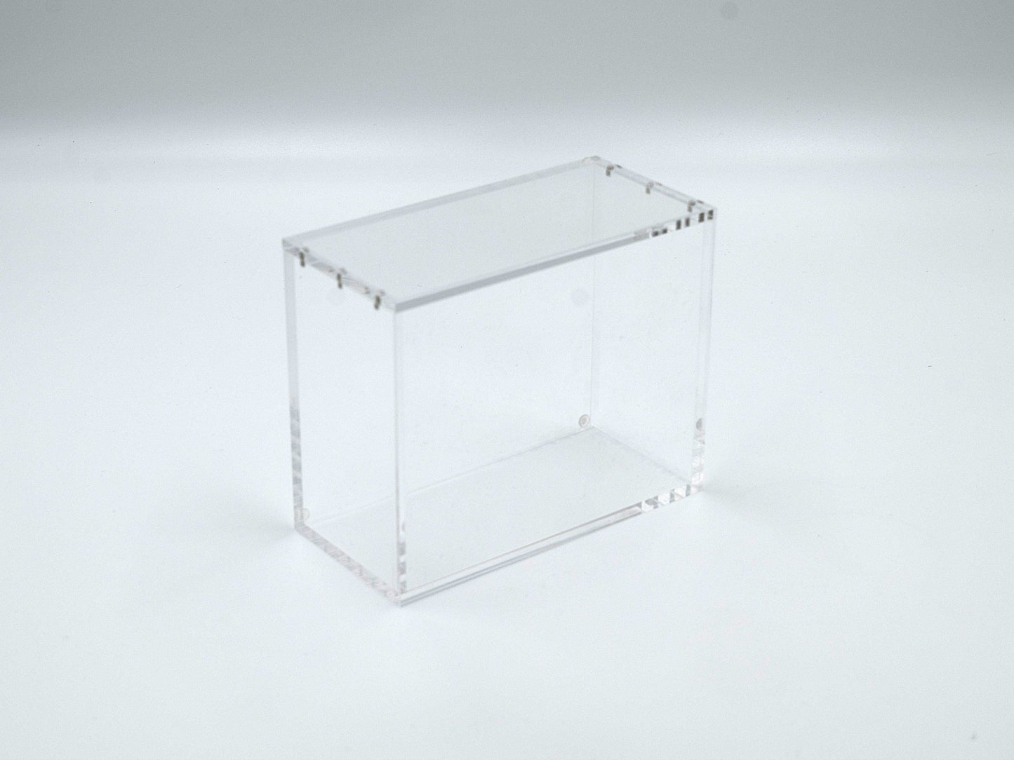 Acrylic case for One Piece booster boxes